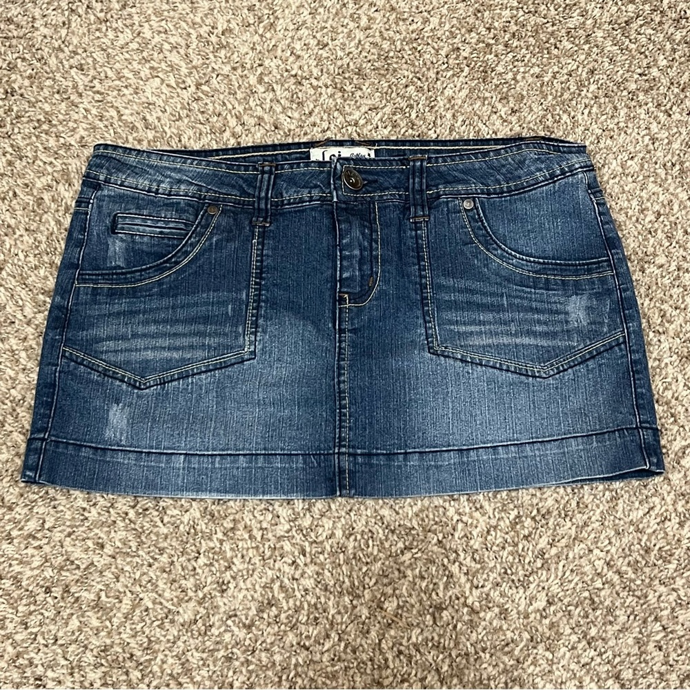Vintage Y2K 2000s mcbling L.e.i denim low rise mini skirt